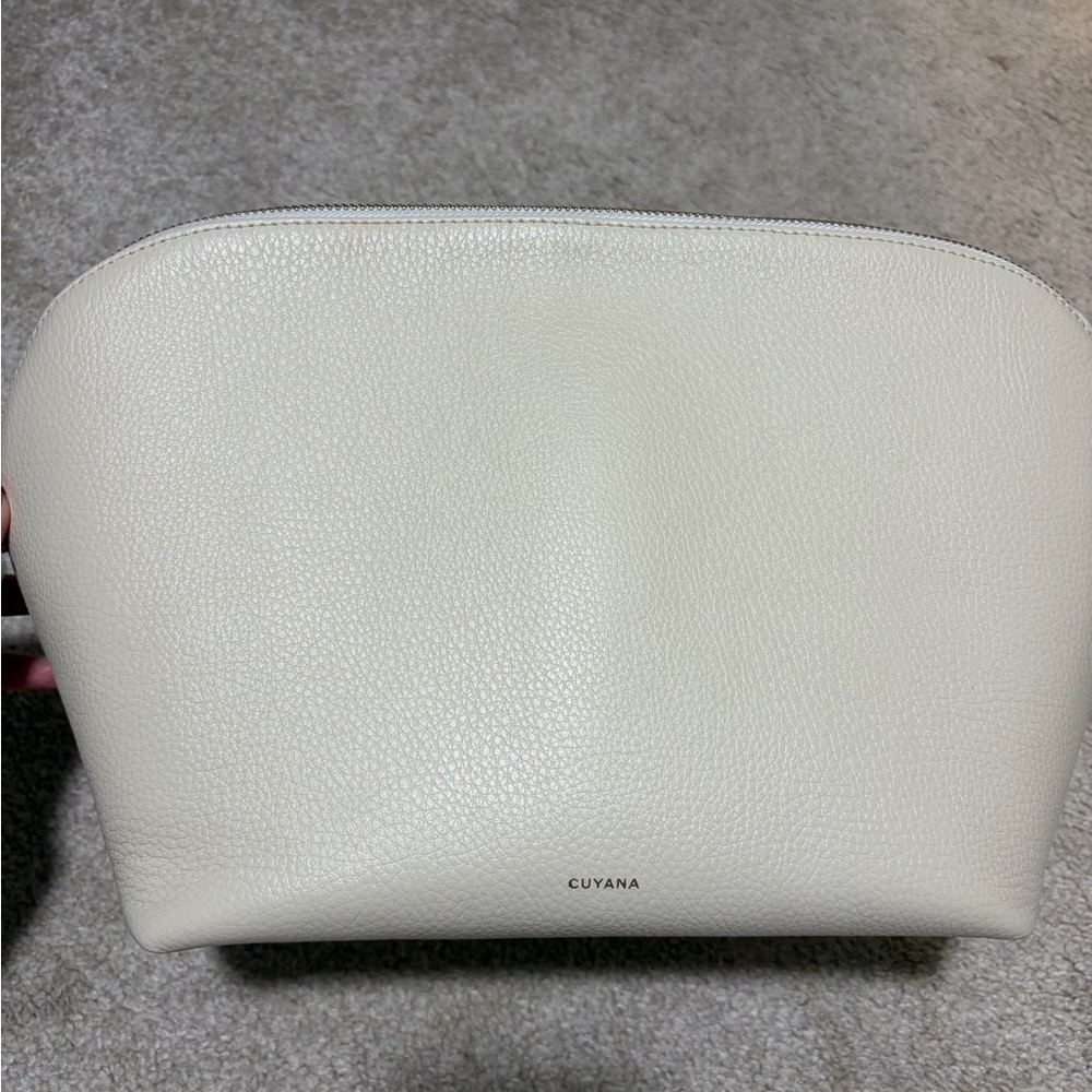 Cuyana  Voyager Travel Case Ecru